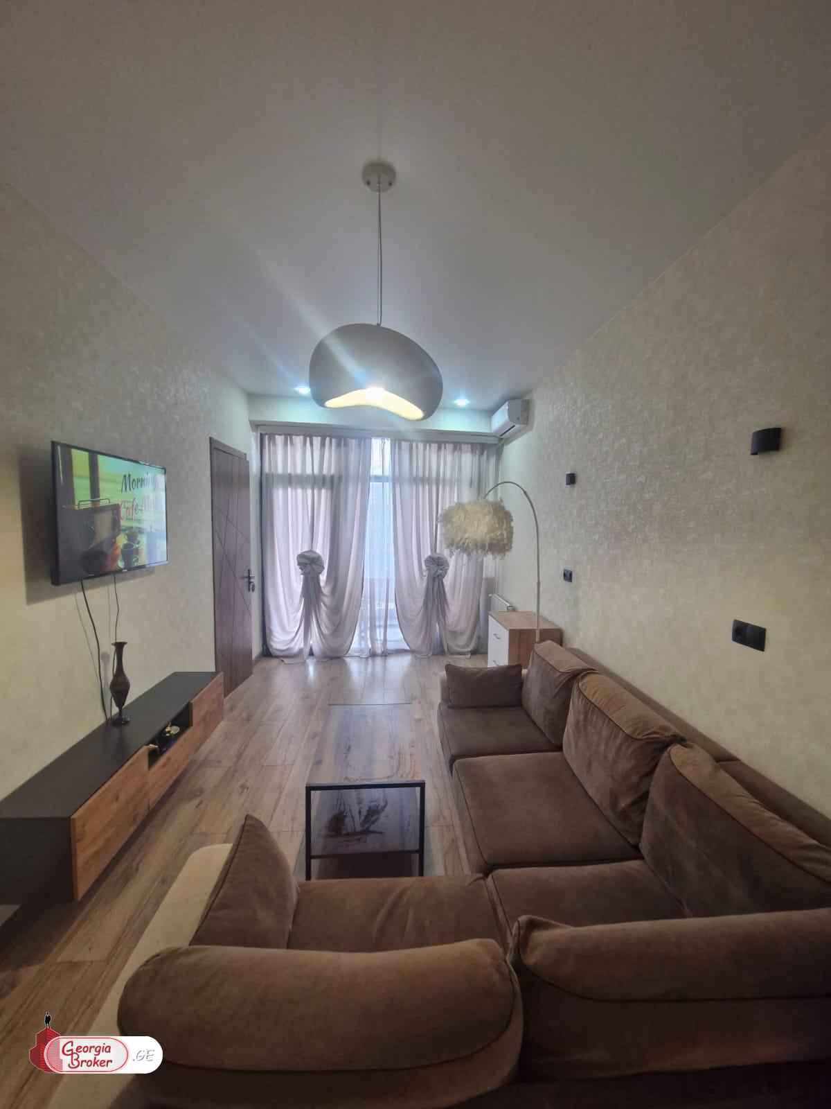 nearly repaired 3-room apartment for sale